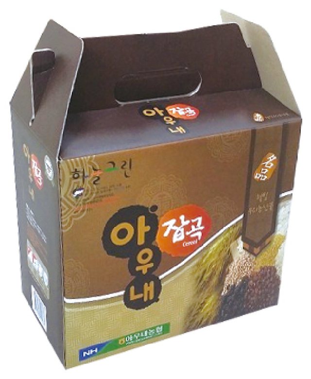 아우내 잡곡세트 — 갈색 손잡이 종이상자에 담긴 잡곡 선물세트